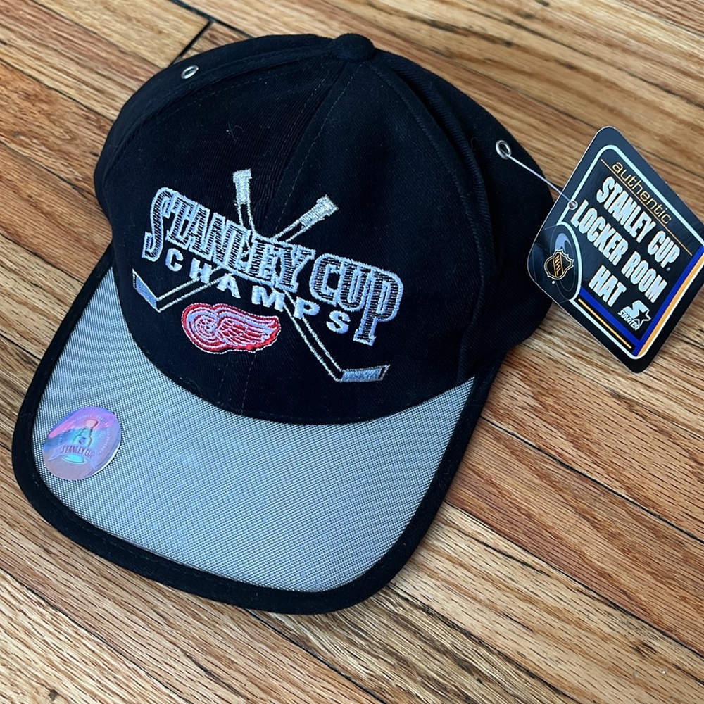 Vintage Detroit Red Wings Hat / Valcro / NHL / Starter / New With Tags / 1998